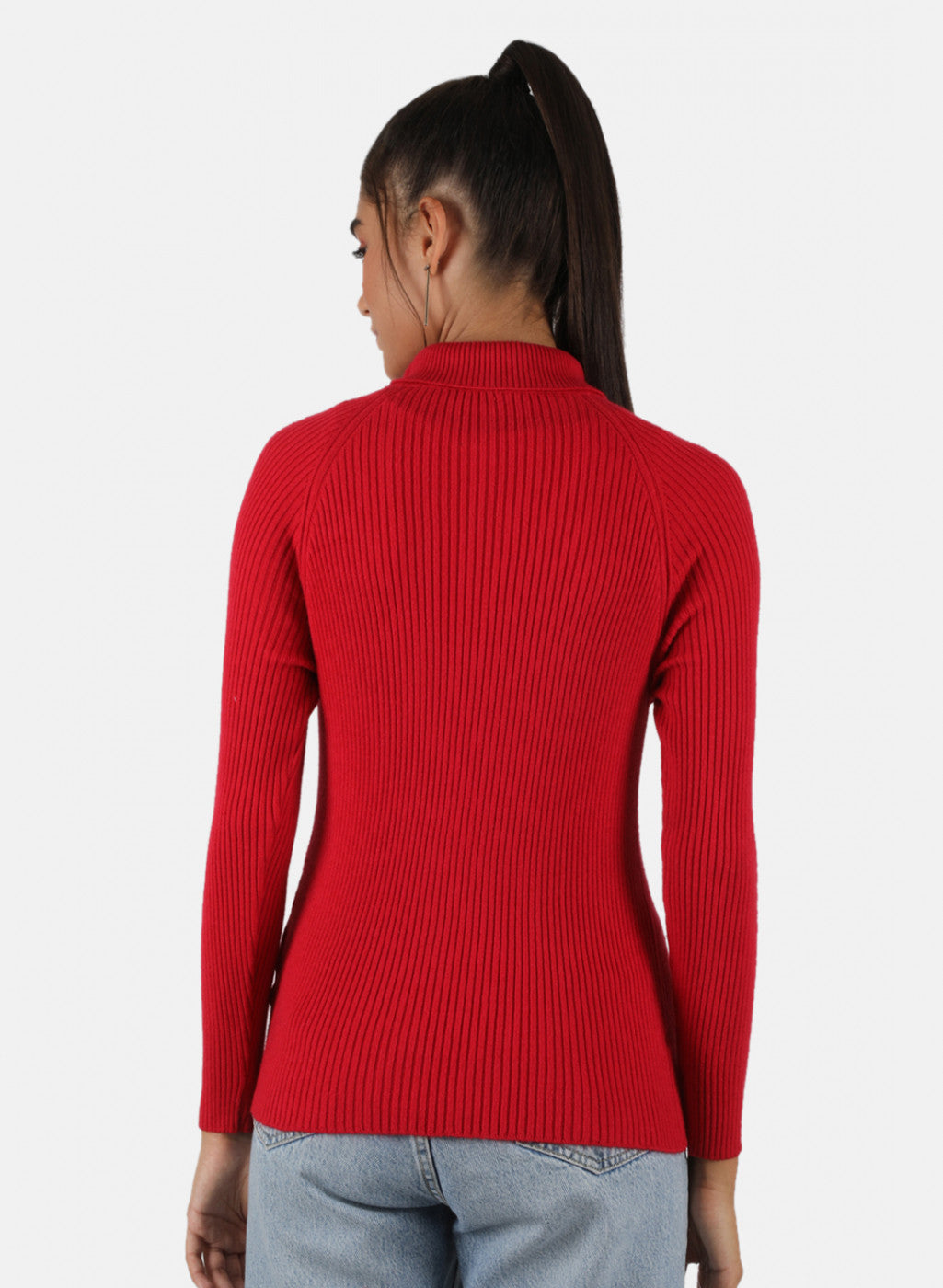 Women Red Solid Sceavy Top