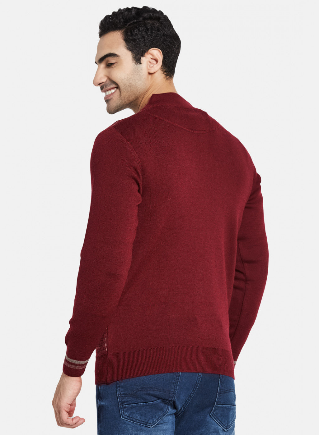 Men Maroon Jaquard Pullover