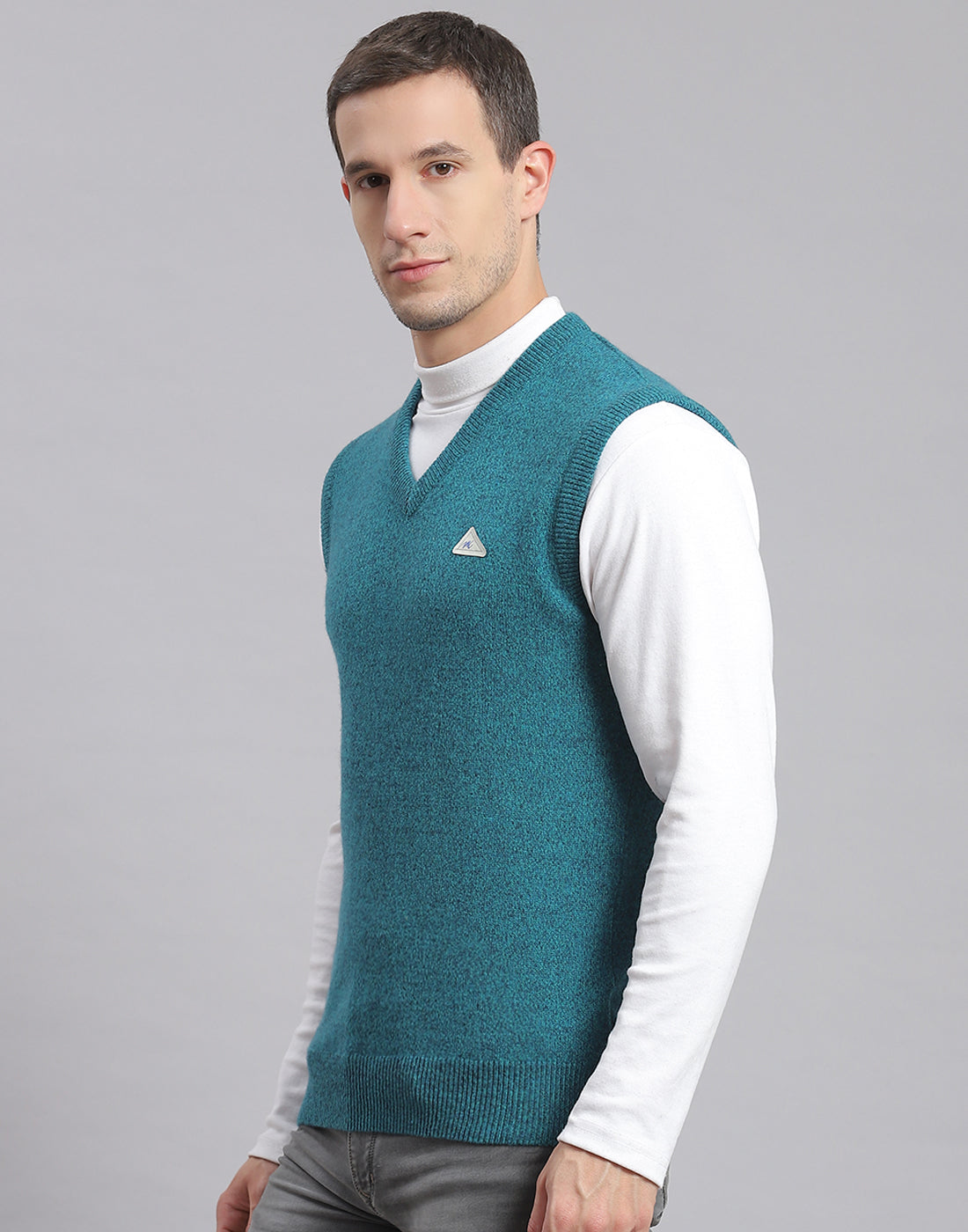 Men Turquoise Blue Solid V Neck Sleeveless Sweater