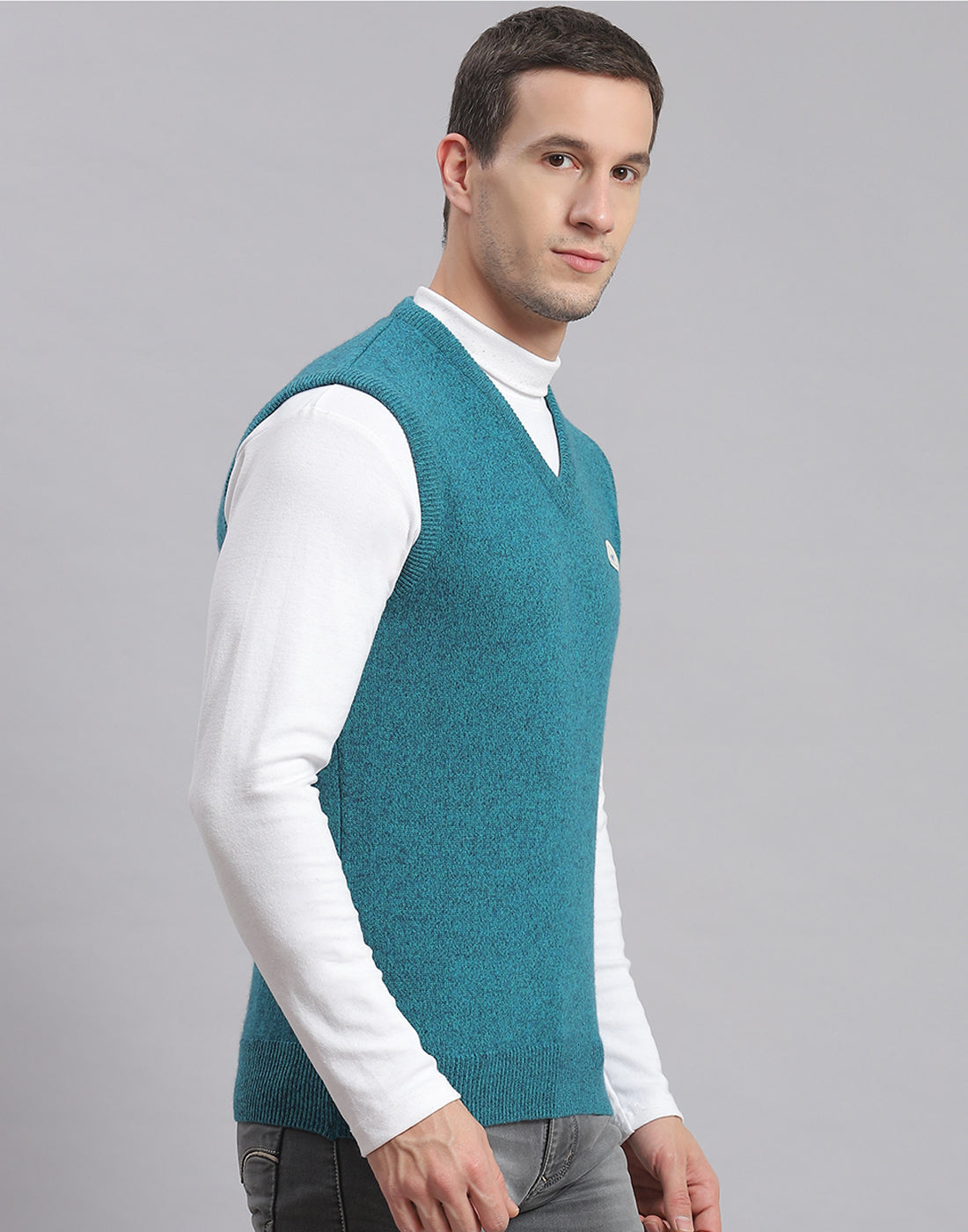 Men Turquoise Blue Solid V Neck Sleeveless Sweater