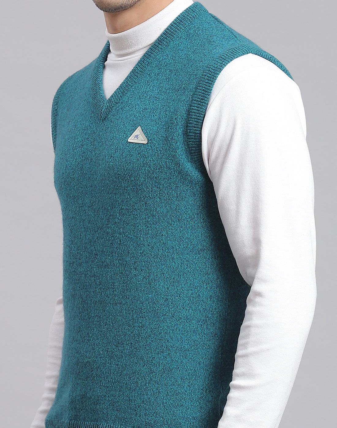 Men Turquoise Blue Solid V Neck Sleeveless Sweater