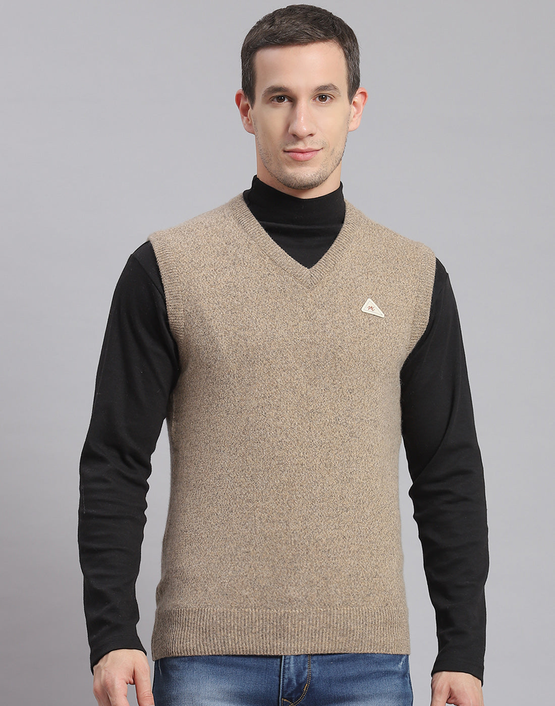 Men Brown Solid V Neck Sleeveless Sweater