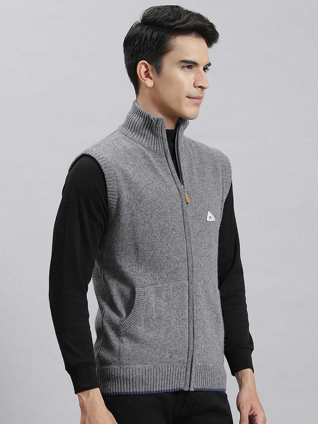 Men Grey Solid Stand Collar Sleeveless Sweaters/Pullovers