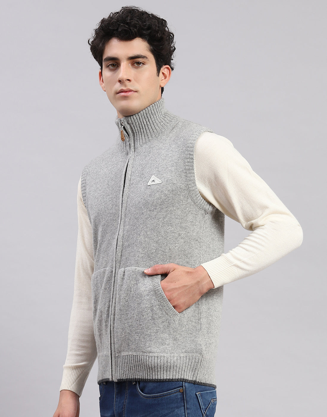 Men Grey Solid Stand Collar Sleeveless Sweaters/Pullovers