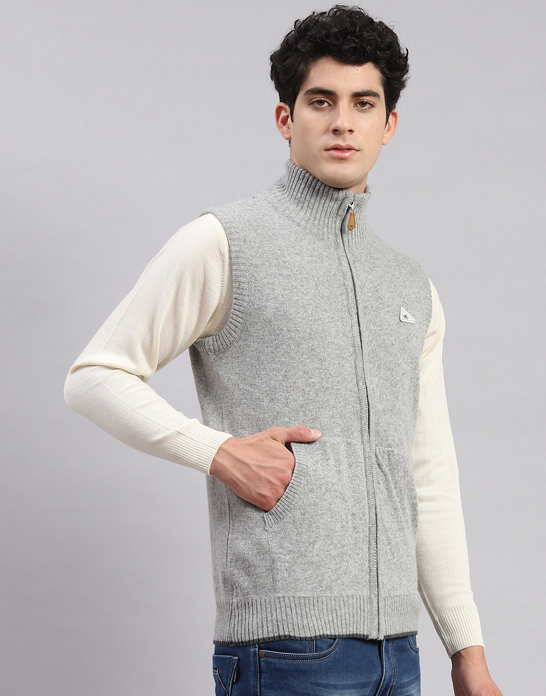 Men Grey Solid Stand Collar Sleeveless Sweaters/Pullovers