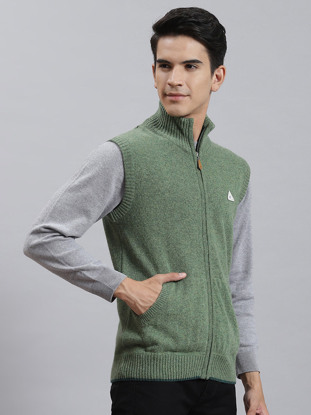 Men Green Solid Stand Collar Sleeveless Sweaters/Pullovers