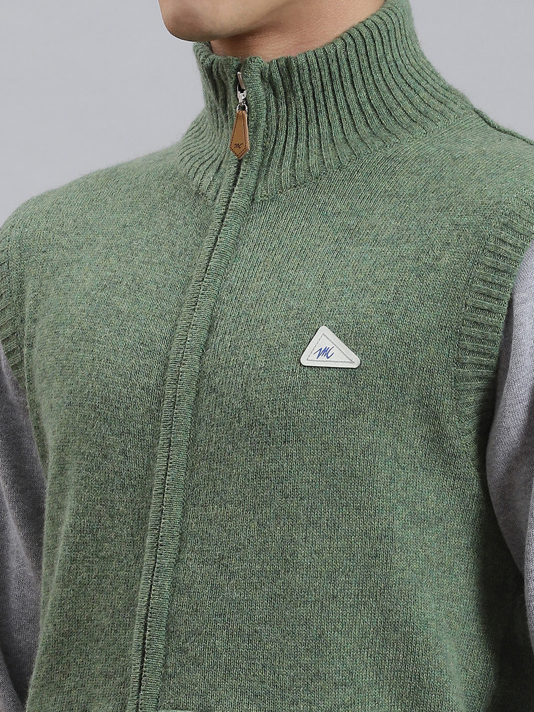 Men Green Solid Stand Collar Sleeveless Sweaters/Pullovers