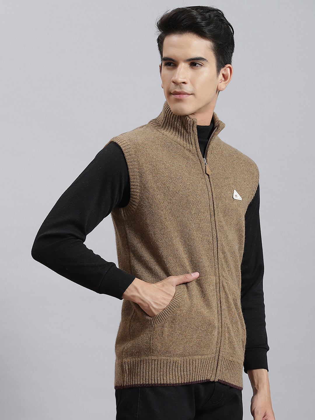 Men Brown Solid Stand Collar Sleeveless Sweaters/Pullovers