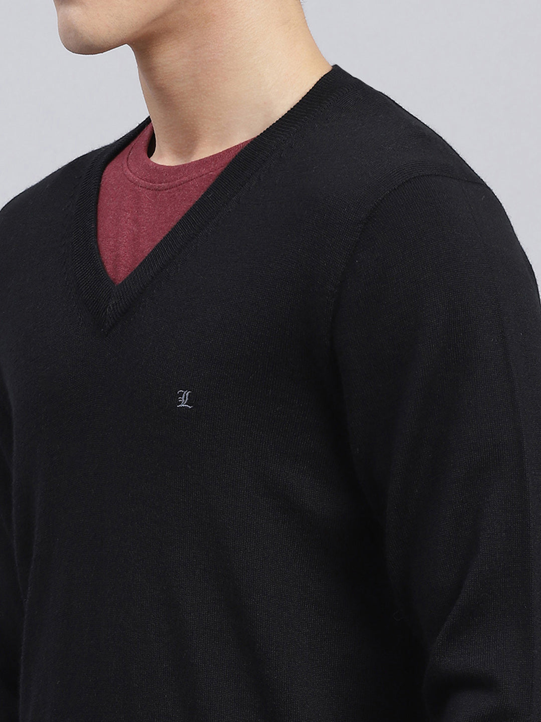 Men Black Solid Pure wool Pullover