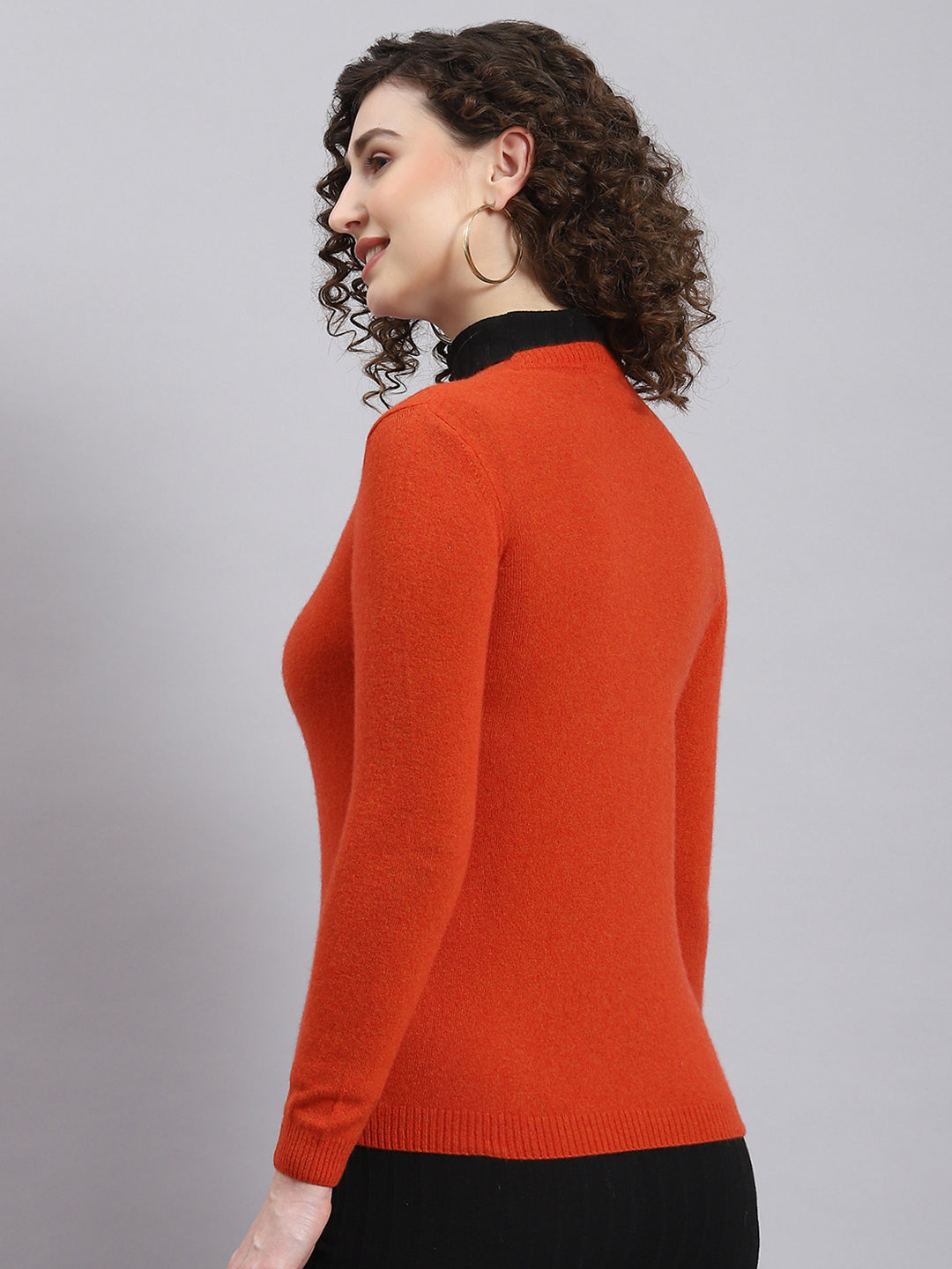 Women Rust Solid V Neck Full Sleeve Cardigan