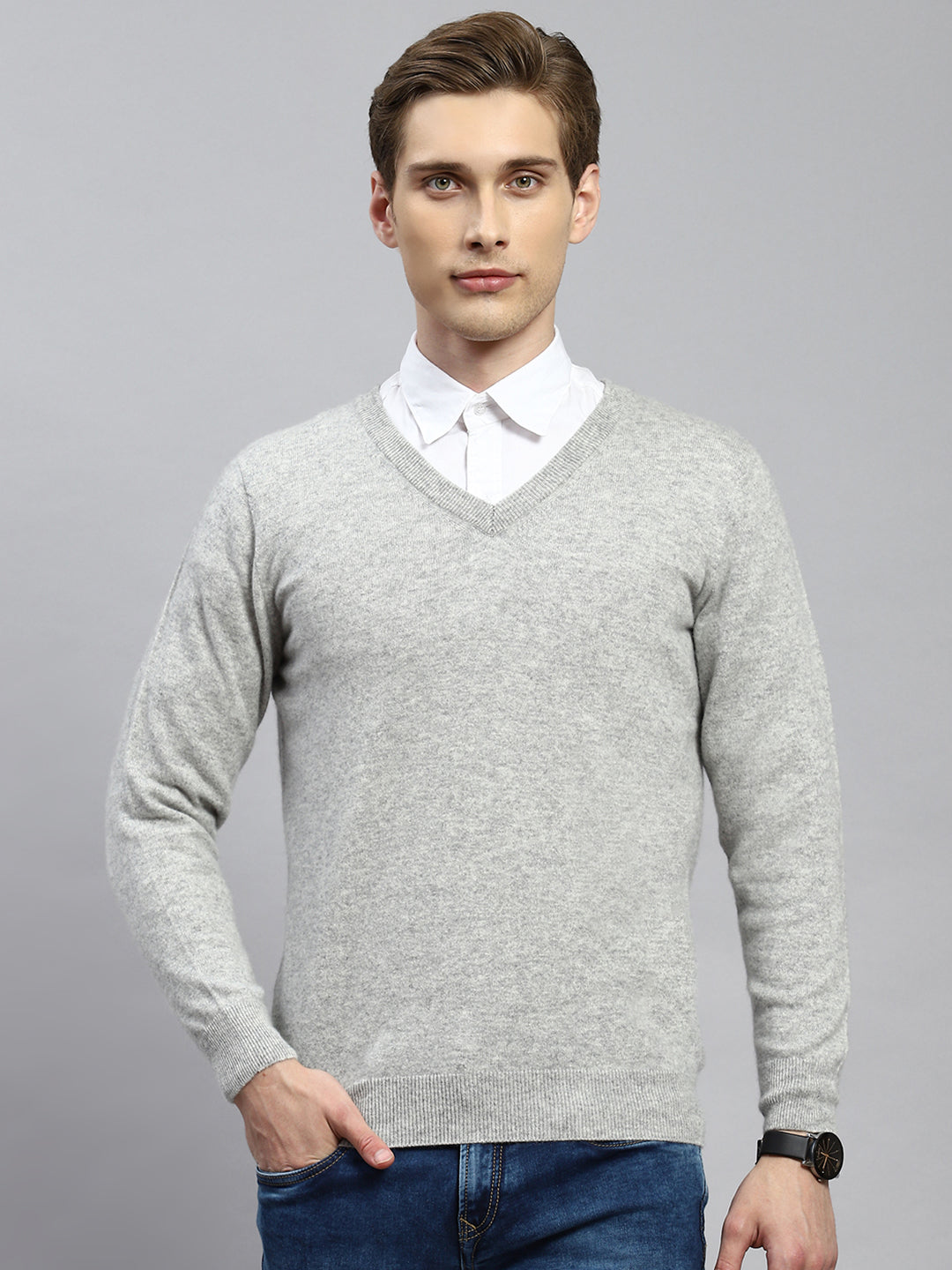 Men Grey Solid Pullover