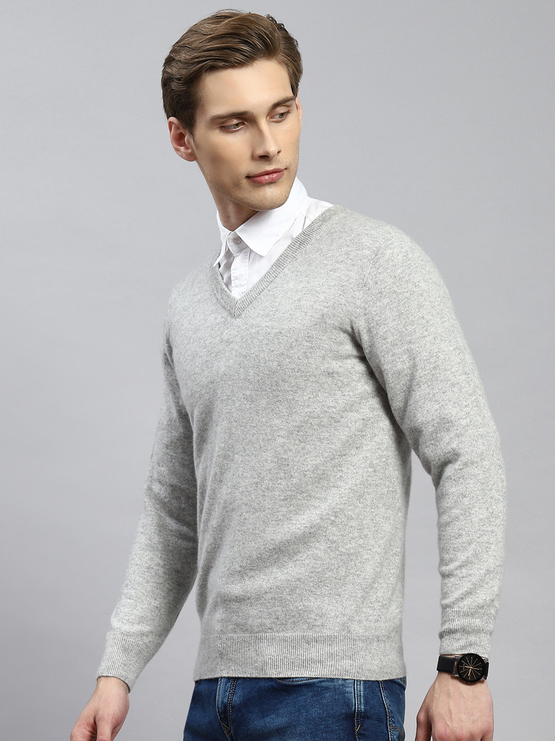 Men Grey Solid Pullover