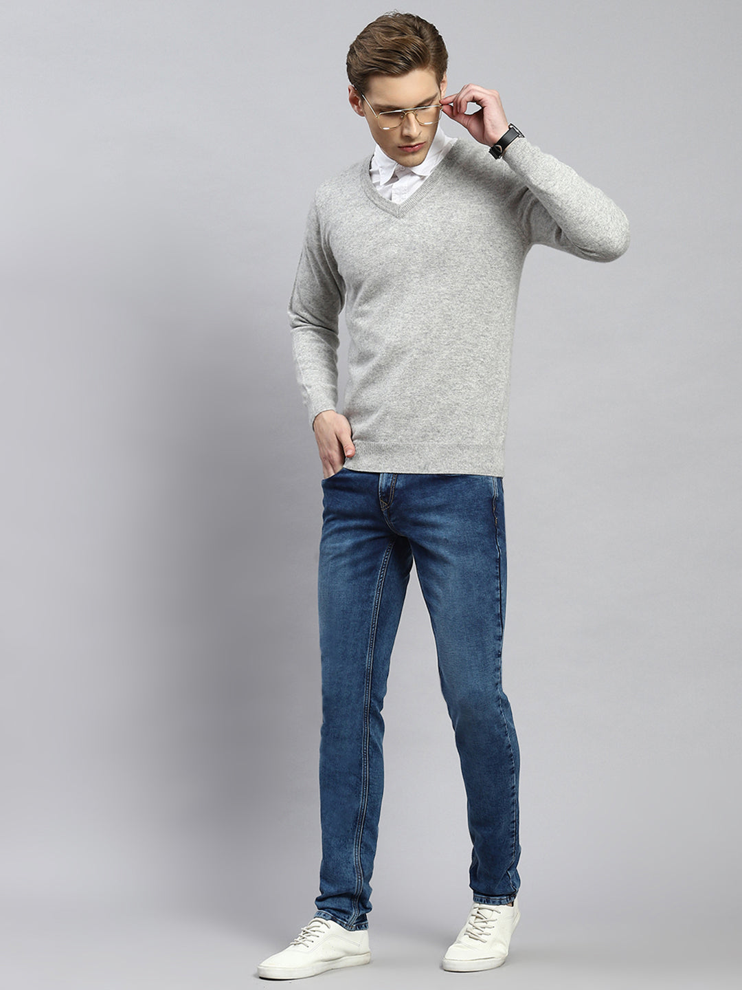 Men Grey Solid Pullover