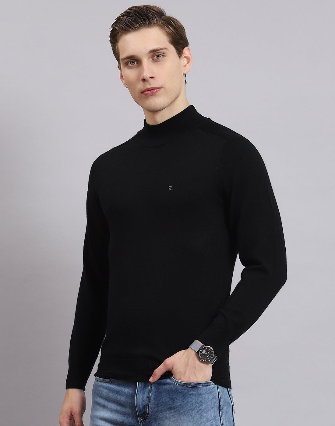 Men Black Solid T Neck Full Sleeve Sweater