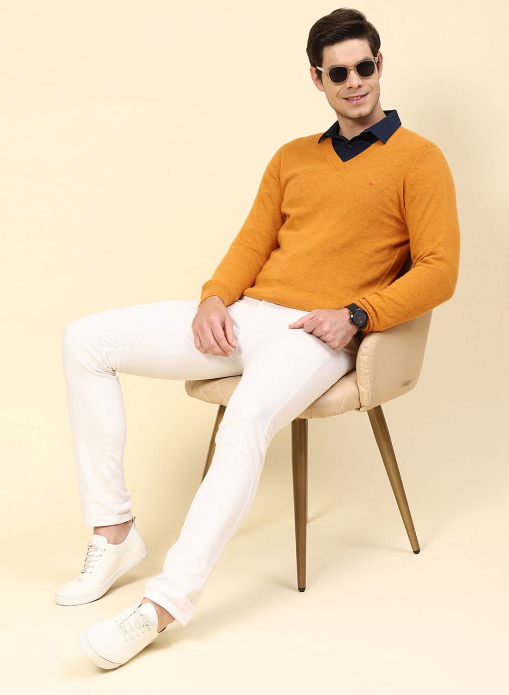 Men Mustard Solid Lamb wool Pullover