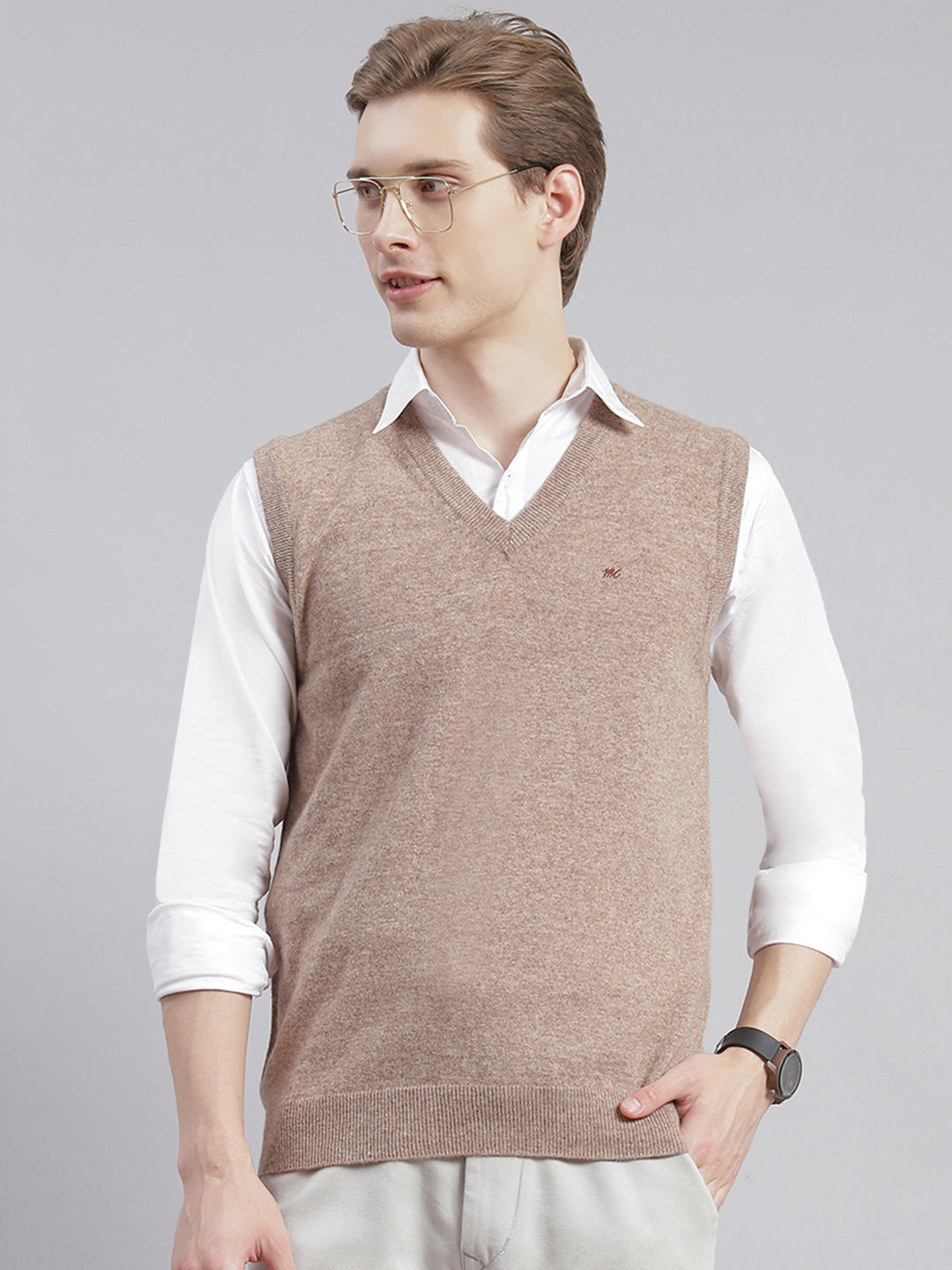 Men Brown Solid V Neck Sleeveless Sweaters/Pullovers