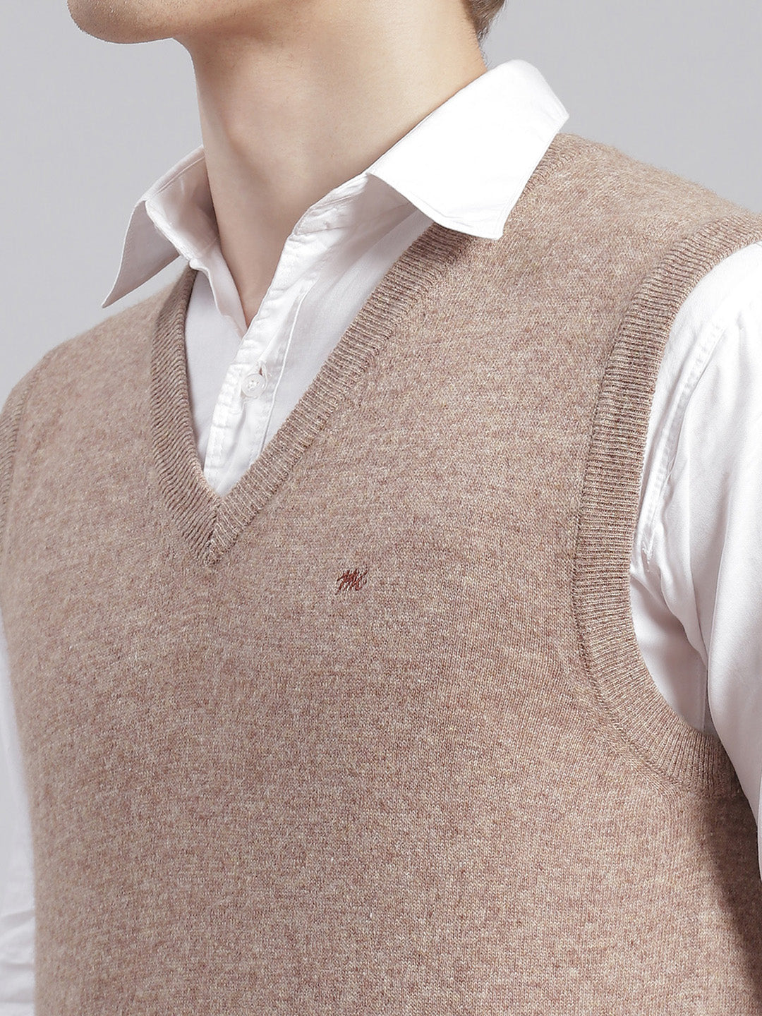 Men Brown Solid V Neck Sleeveless Sweaters/Pullovers