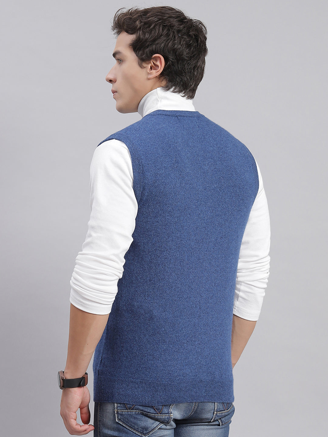 Men Blue Solid V Neck Sleeveless Sweaters/Pullovers