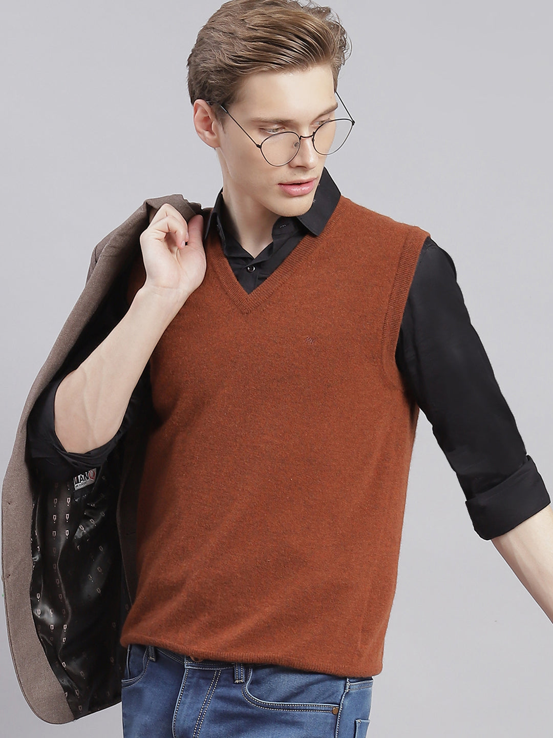 Men Brown Solid V Neck Sleeveless Sweaters/Pullovers