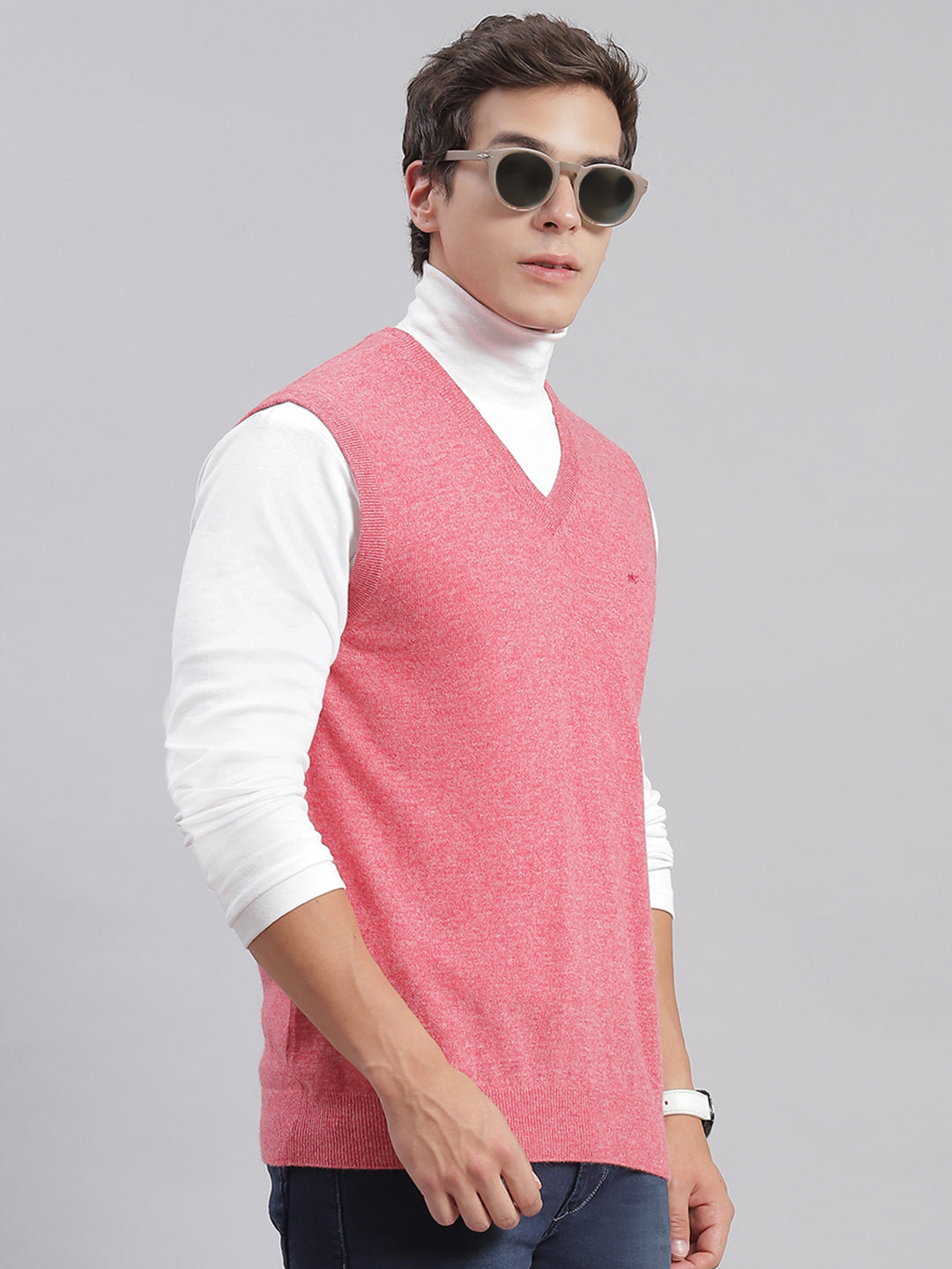 Men Pink Solid V Neck Sleeveless Sweaters/Pullovers