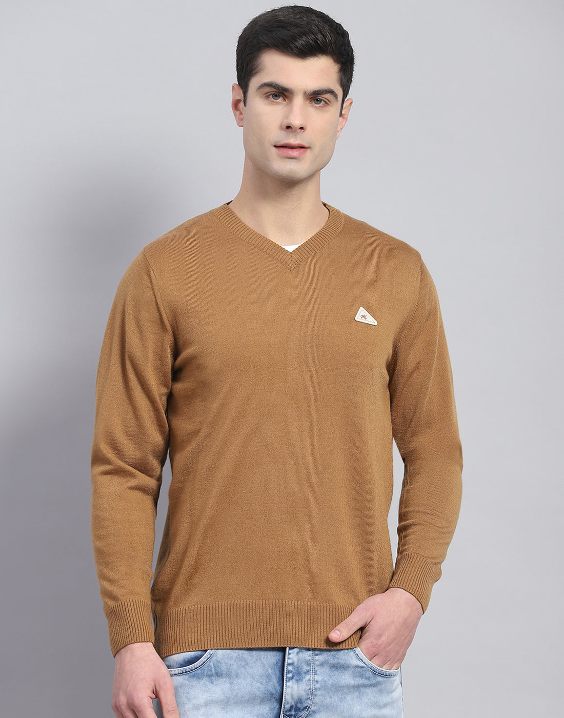 Men Brown Solid V Neck Full Sleeve Pullover