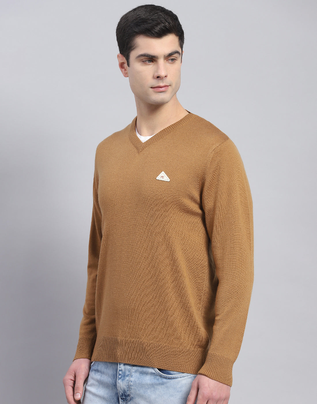 Men Brown Solid V Neck Full Sleeve Pullover