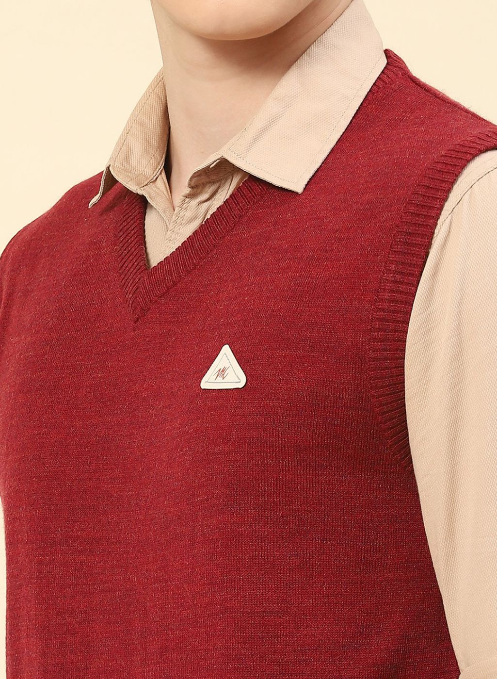 Men Maroon Solid Blend wool Sweater