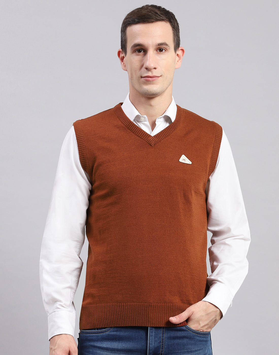 Men Brown Solid V Neck Sleeveless Sweaters/Pullovers