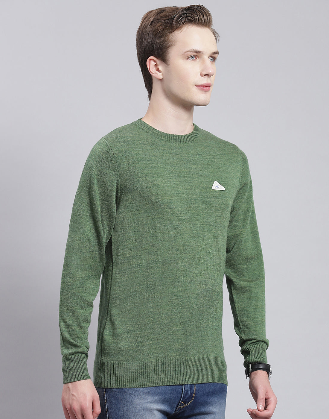 Men Green Solid Round Neck Full Sleeve Sweater