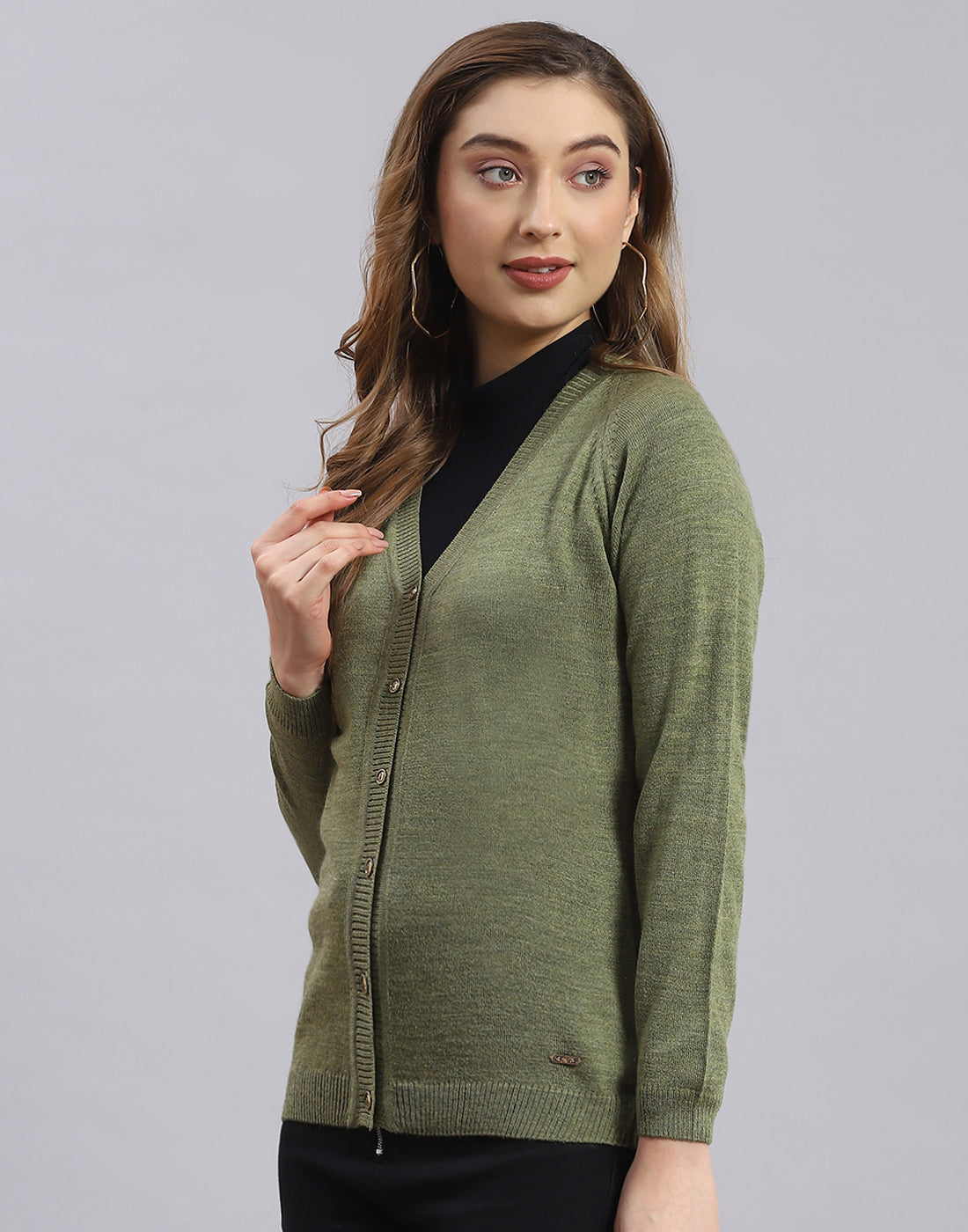 Women Olive Solid V Neck Full Sleeve Sweater