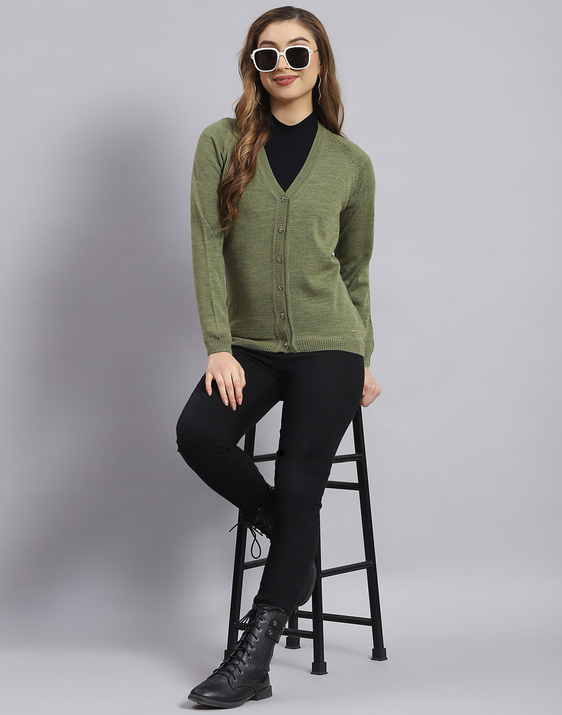 Women Olive Solid V Neck Full Sleeve Sweater