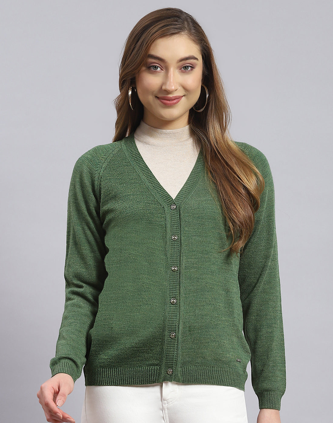 Women Green Solid V Neck Full Sleeve Sweater