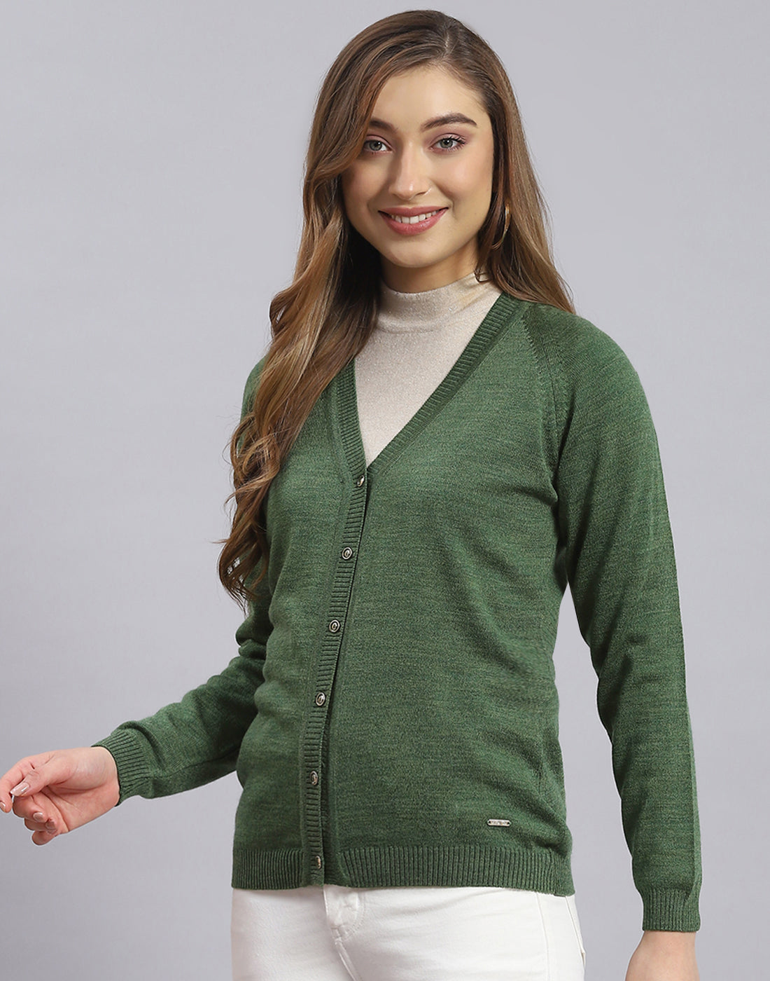 Women Green Solid V Neck Full Sleeve Sweater