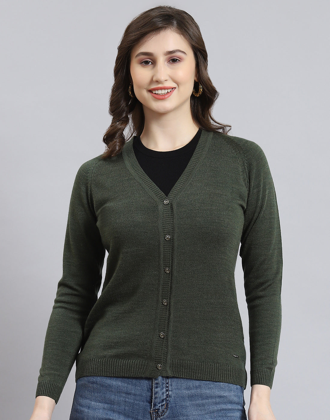 Women Green Solid V Neck Full Sleeve Cardigan