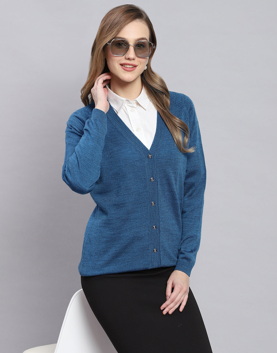 Women Blue Solid V Neck Full Sleeve Cardigans