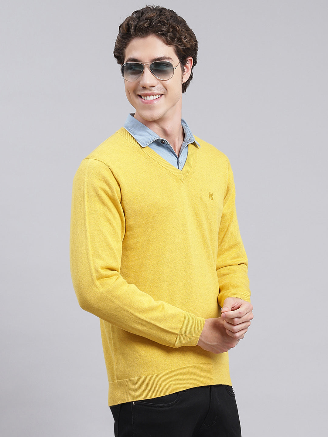 Mens yellow clearance pullover sweater