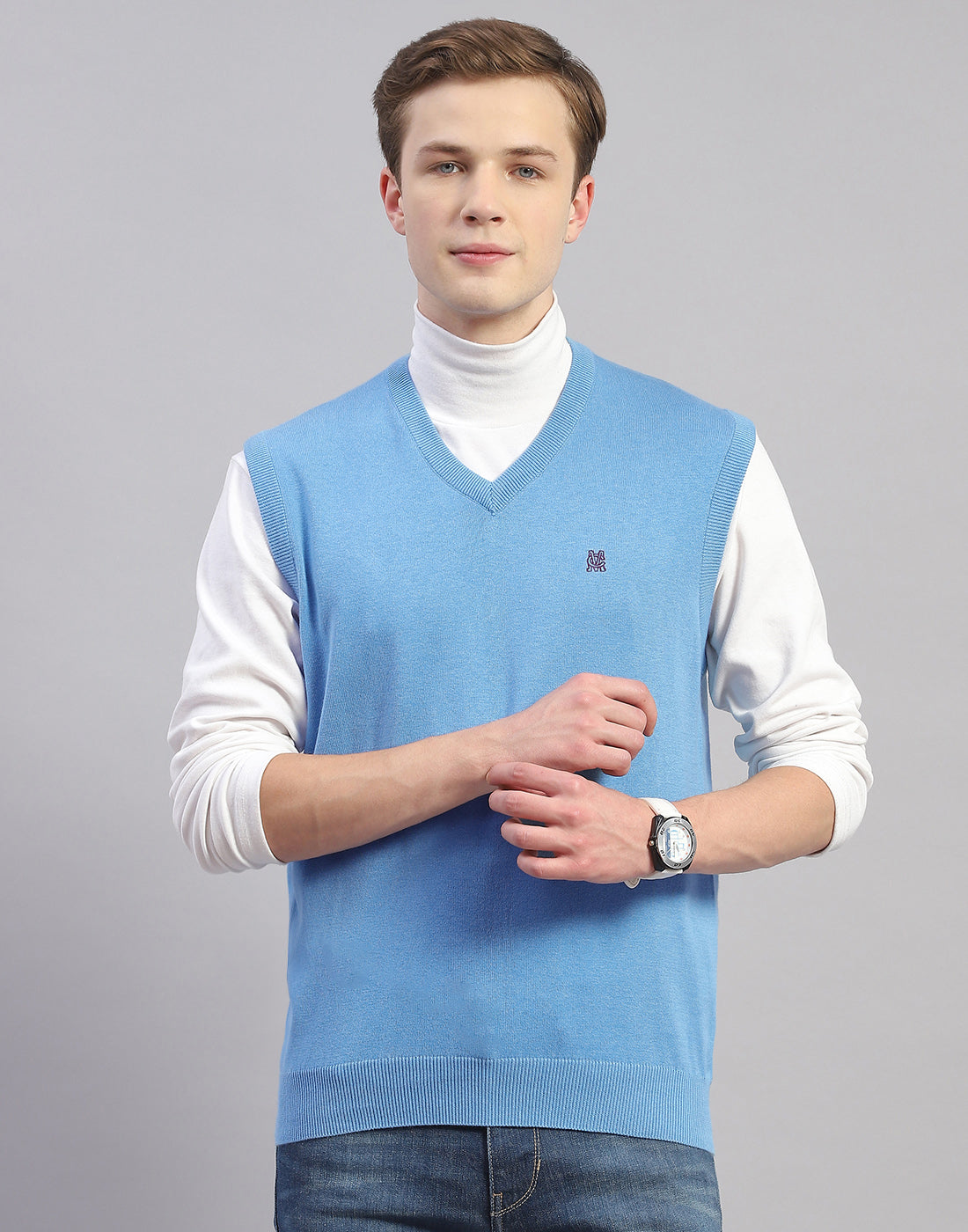 Men Blue Solid V Neck Sleeveless Sweater