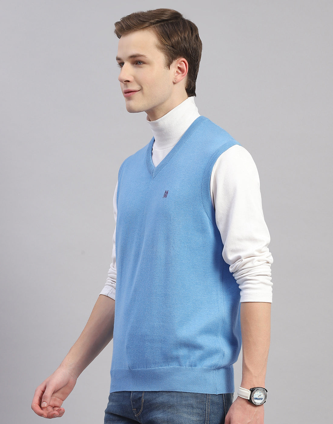 Men Blue Solid V Neck Sleeveless Sweater