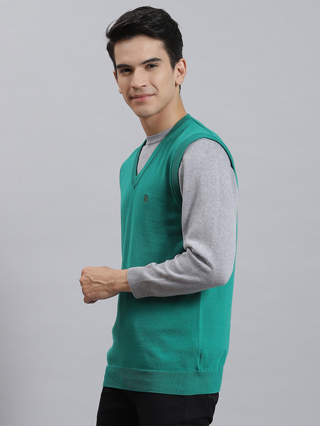 Men Turquoise Blue Solid V Neck Sleeveless Sweaters/Pullovers