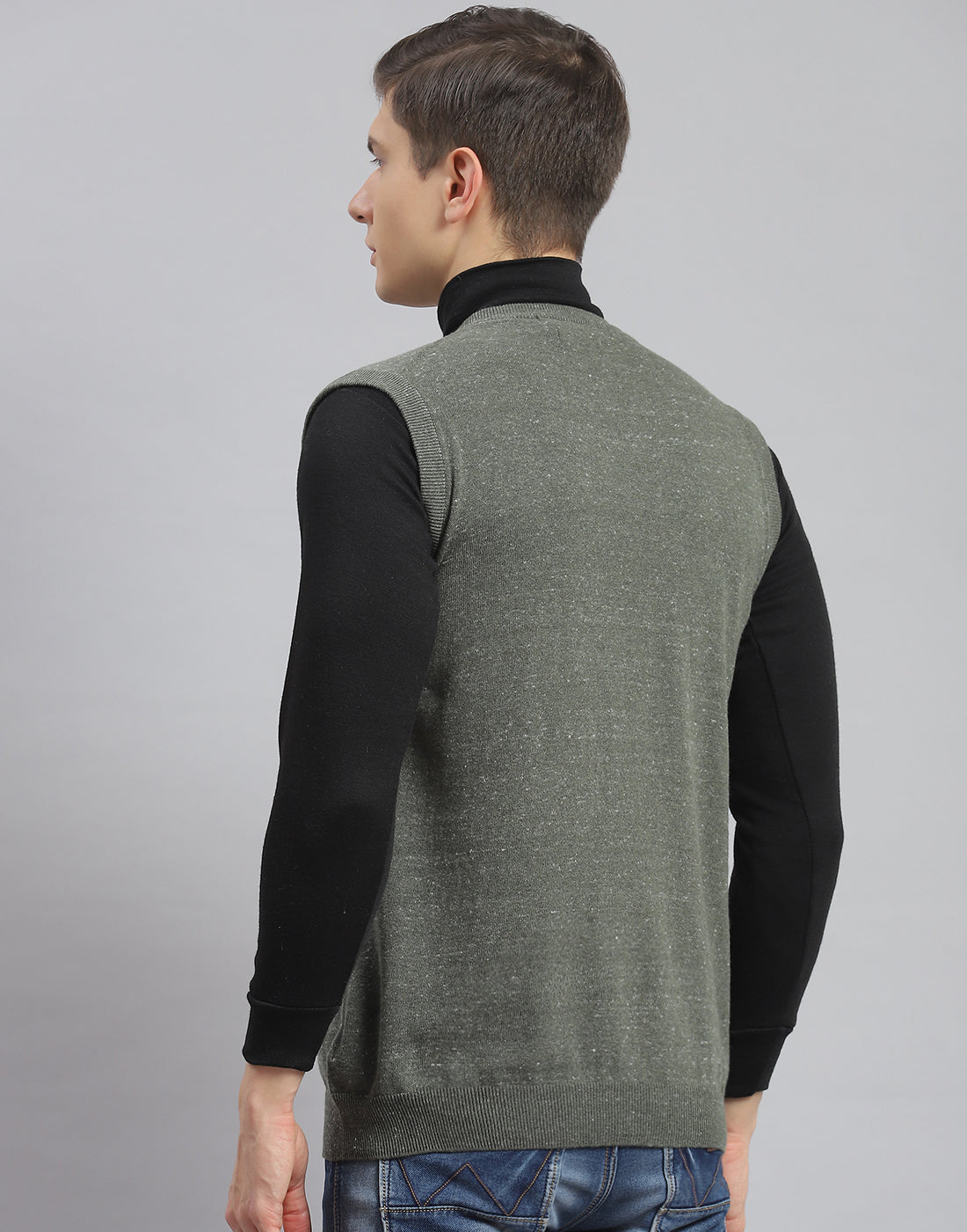 Men Olive Solid V Neck Sleeveless Sweater