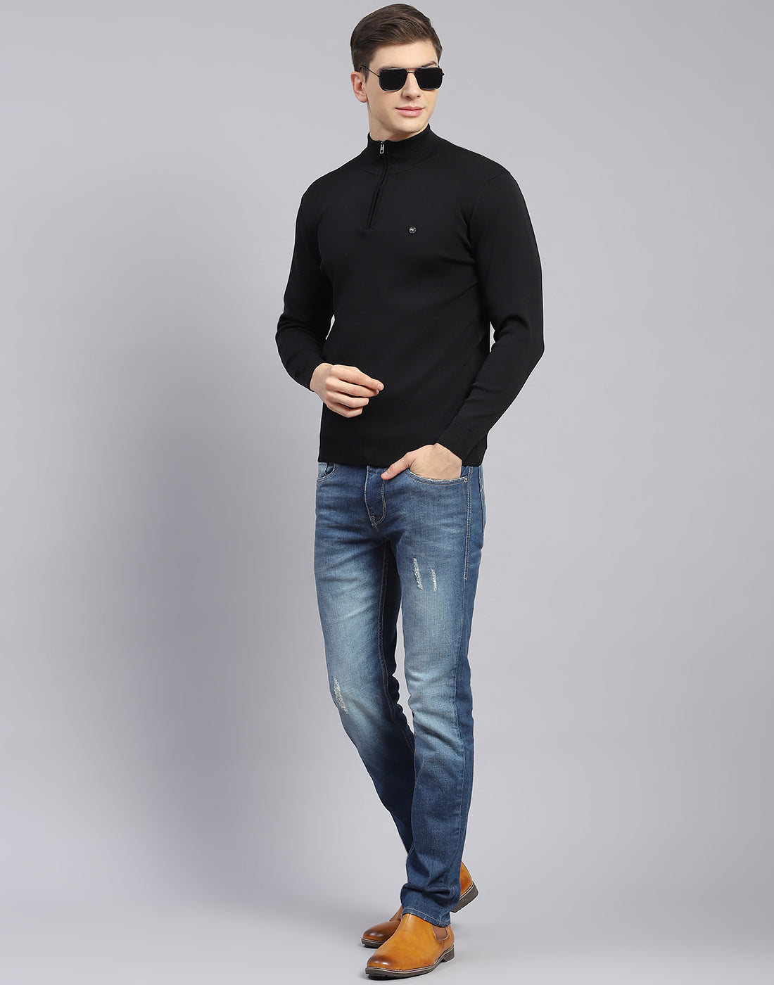 Men Black Solid H Neck Full Sleeve Sweater