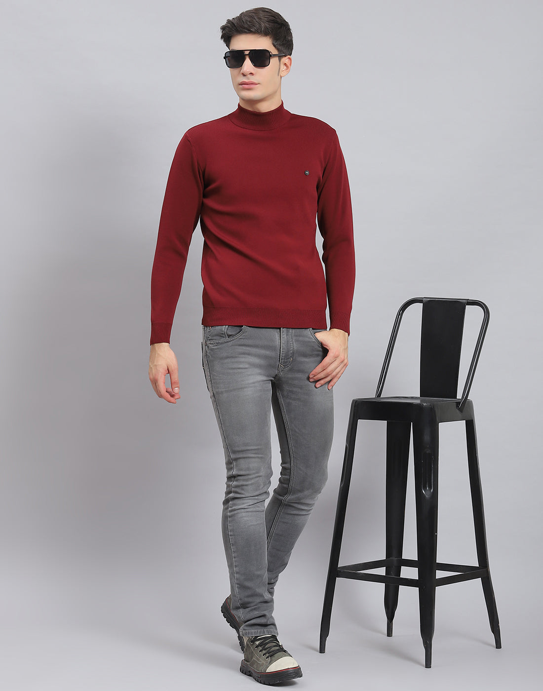 Men Maroon Solid T Neck Full Sleeve Sweater