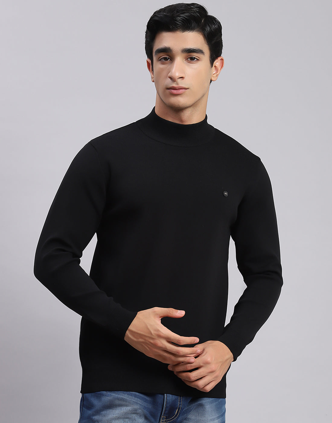 Men Black Solid T Neck Full Sleeve Sweaters/Pullovers