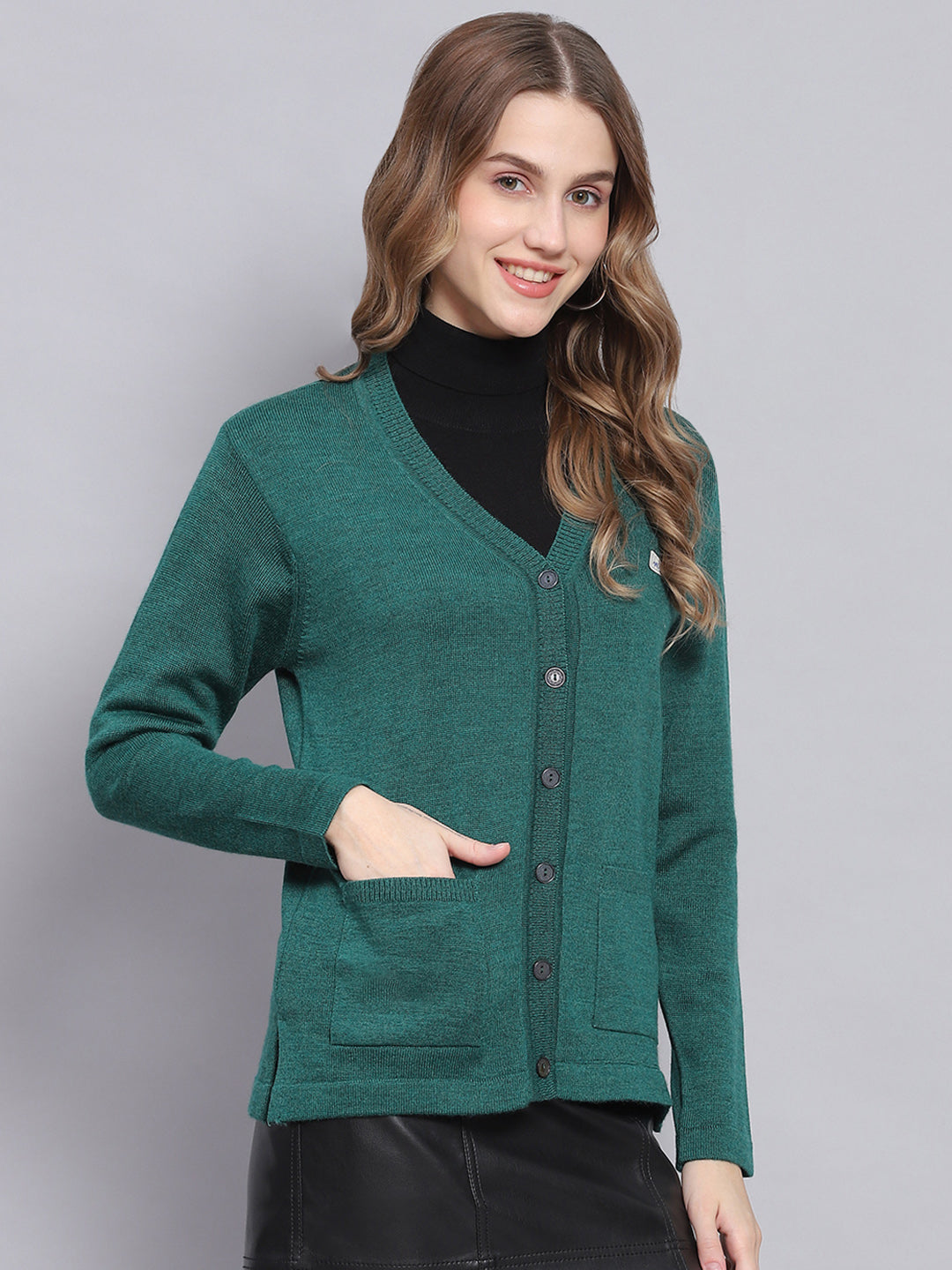 Women Teal Blue Solid V Neck Full Sleeve Cardigans