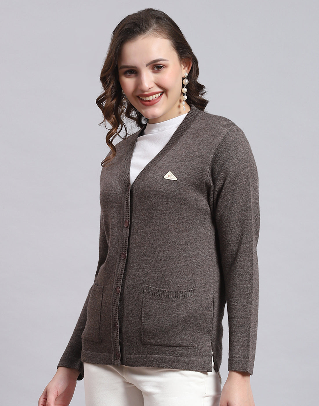 Women Grey Solid V Neck Full Sleeve Sweater