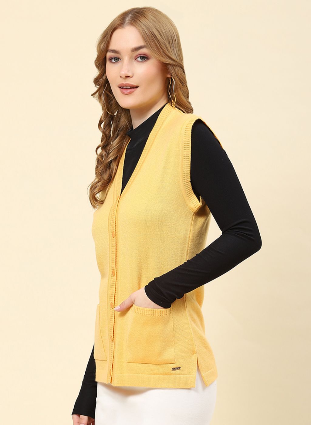 Women Yellow Solid Blend wool Cardigan