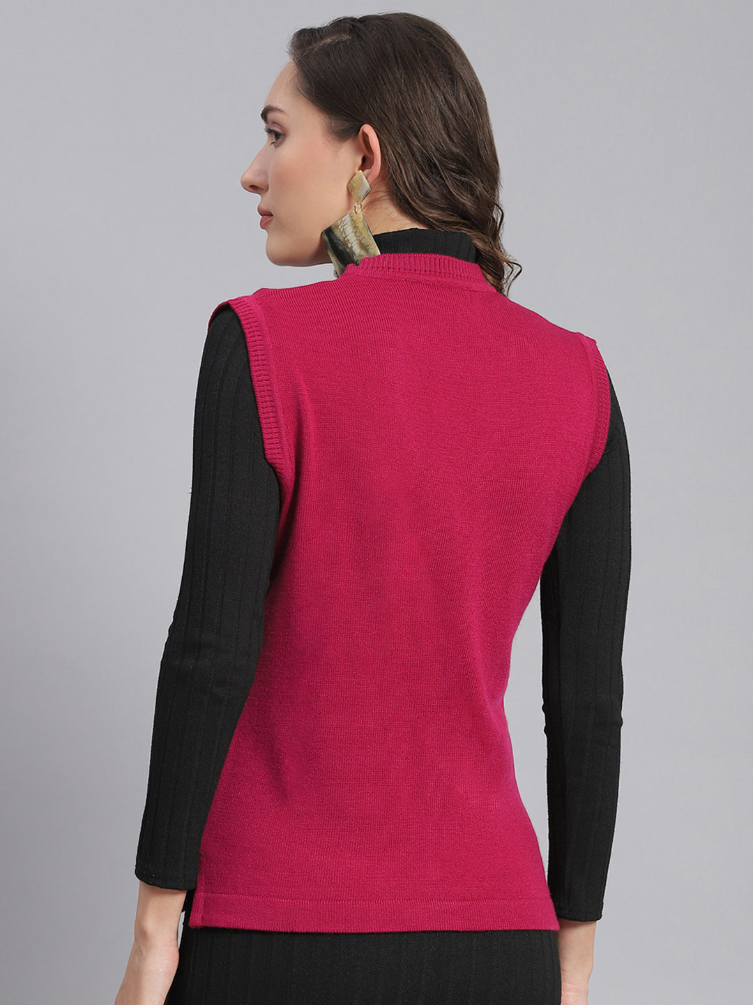 Women Pink Solid V Neck Sleeveless Cardigans