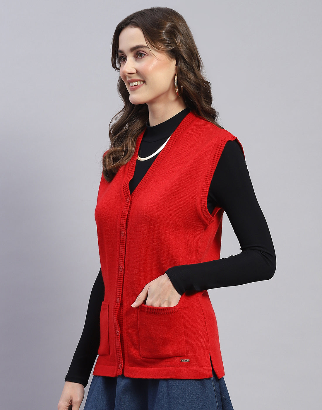 Women Red Solid V Neck Sleeveless Cardigan