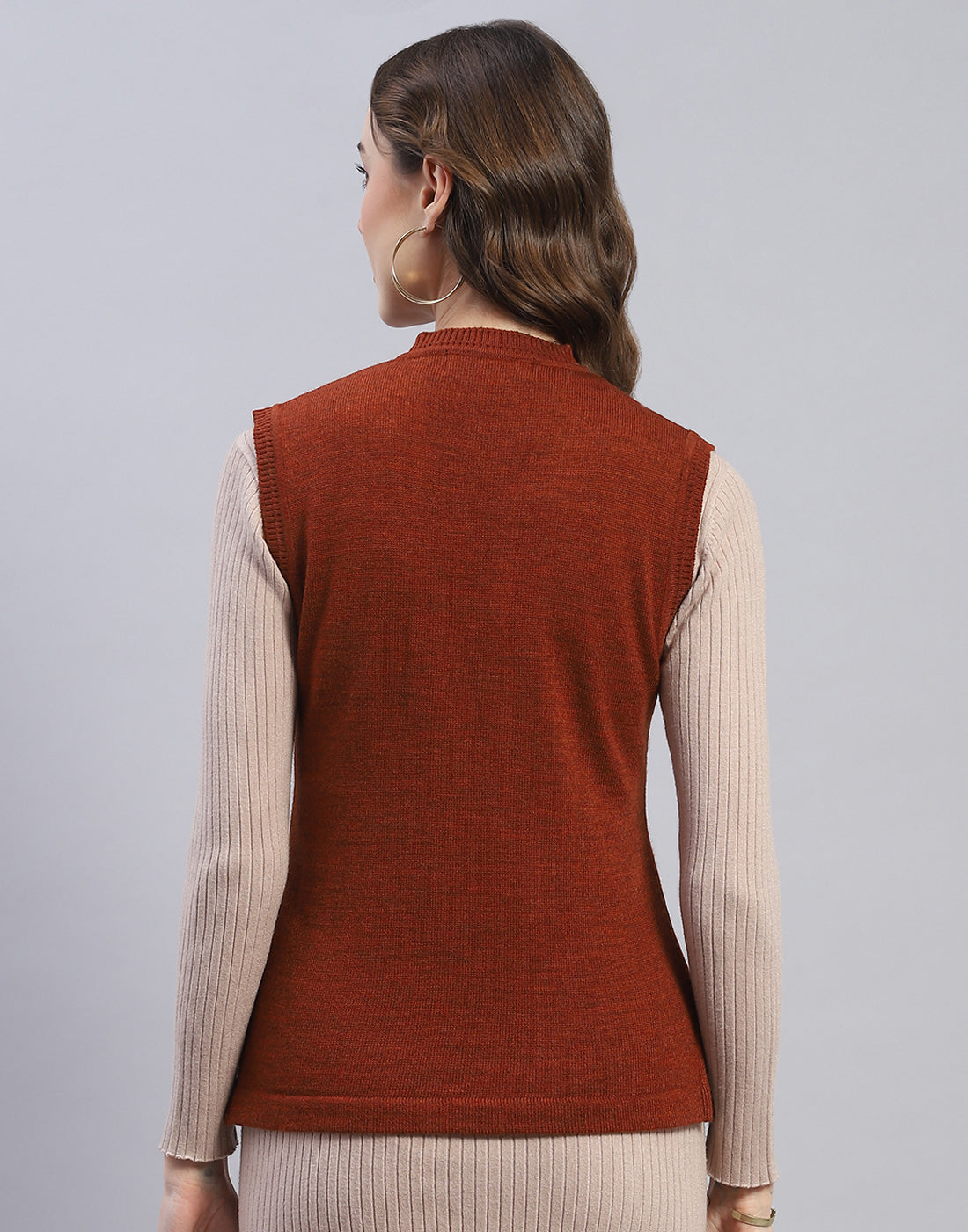 Women Rust Solid V Neck Sleeveless Cardigan