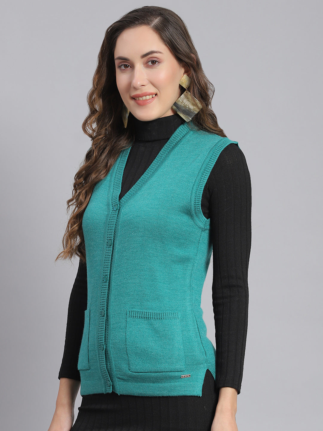 Women Teal Blue Solid V Neck Sleeveless Cardigans